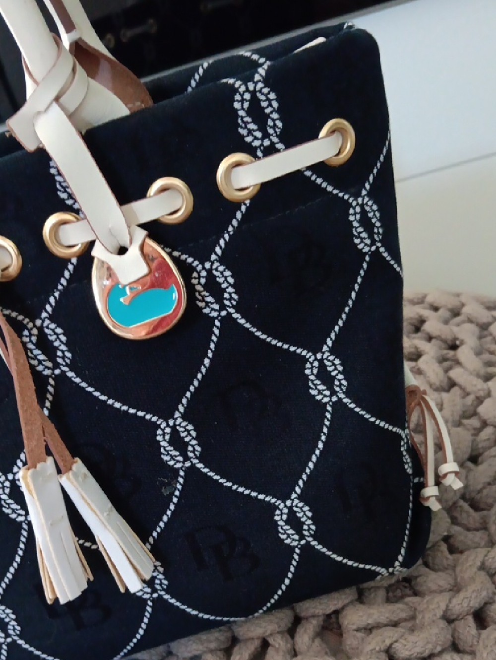 DOONEY & BOURKE..RARE FIND!..NEW!! - Picture 4 of 9